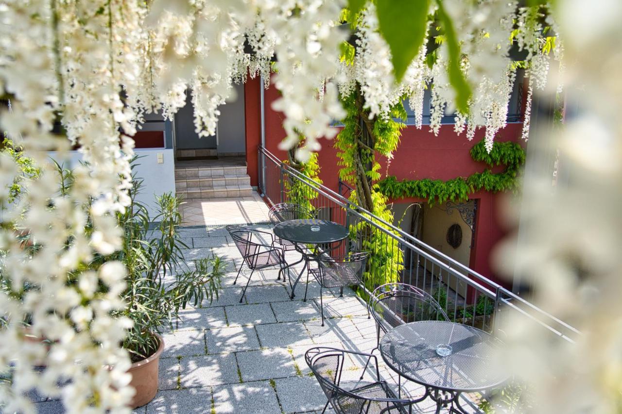 Arndt Hotel Garni Руст Екстер'єр фото
